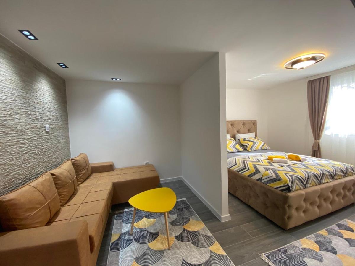 Vucinic Studio Apartment Cetinje Exteriör bild